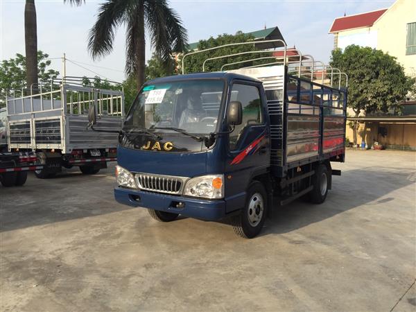 Xe Tải thùng JAC 2,4 tấn