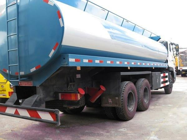 Xe chở xăng dầu 16 khối Dongfeng
