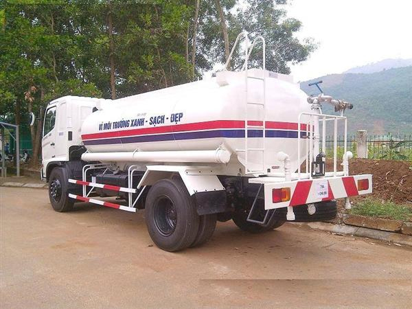 Xe phun nước rửa đường tưới cây Hino FG - 9 khối