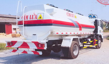Xe téc chở xăng dầu 10 khối HOWO