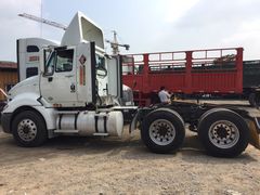 XE ĐẦU KÉO MỸ DAYCAB - KHÔNG GIƯỜNG NẰM