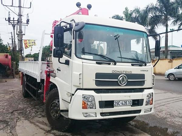 Xe Dongfeng Hoàng Huy 9 tấn gắn cẩu ATOM 5 tấn 5 đốt