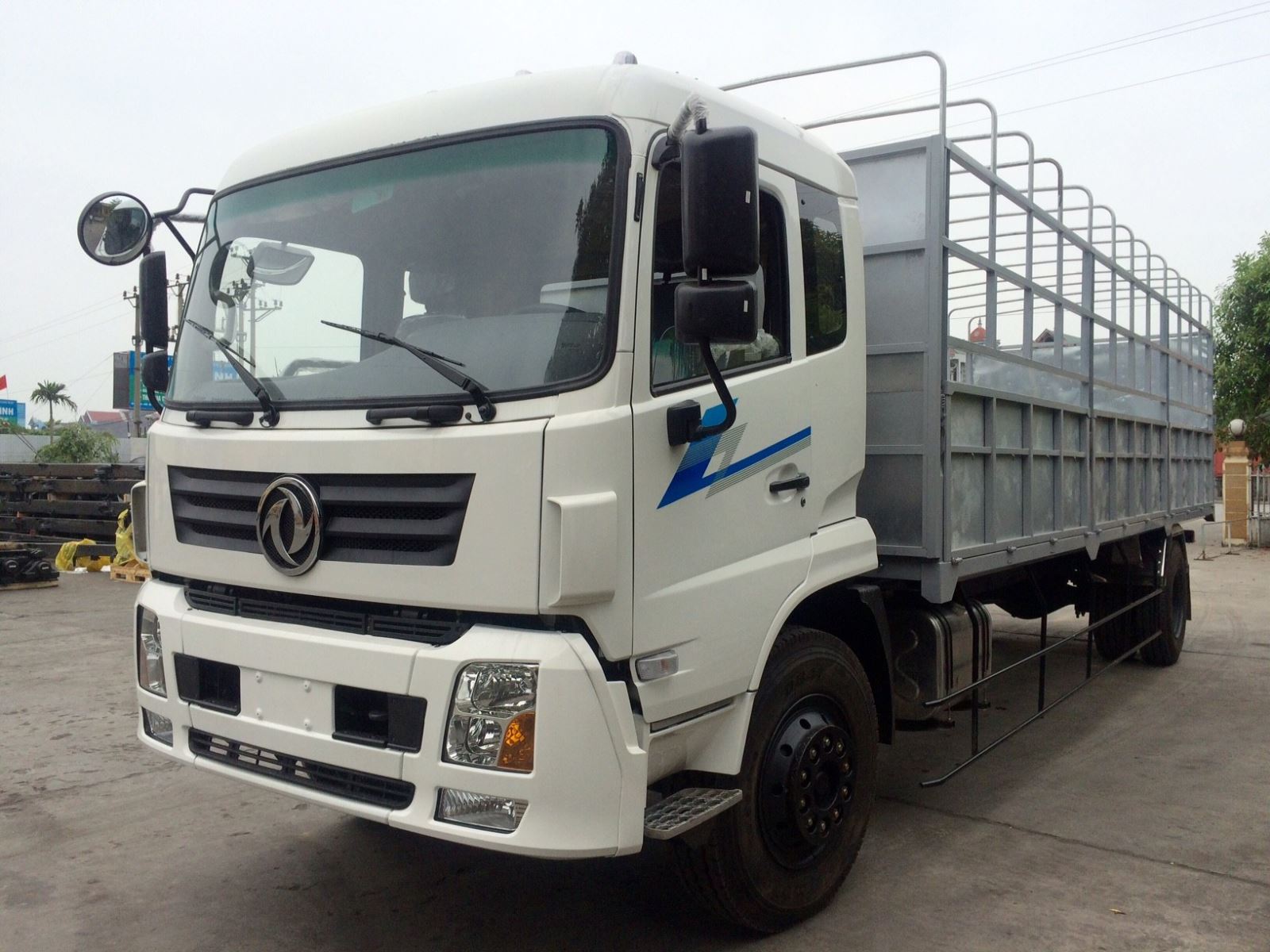 Xe-tai-thung-truong-giang-8-tan