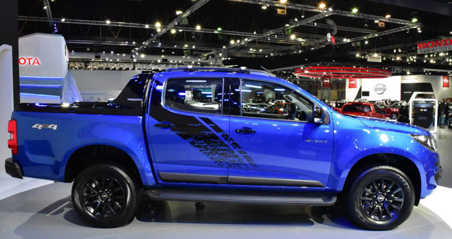 Chevrolet Colorado mới 2.5L VGT giá từ 624 triệu đồng 3